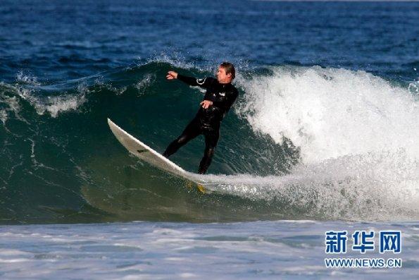 《小城故事多》定档1月21日  王清搭档张佳宁高至霆开启小城故事
